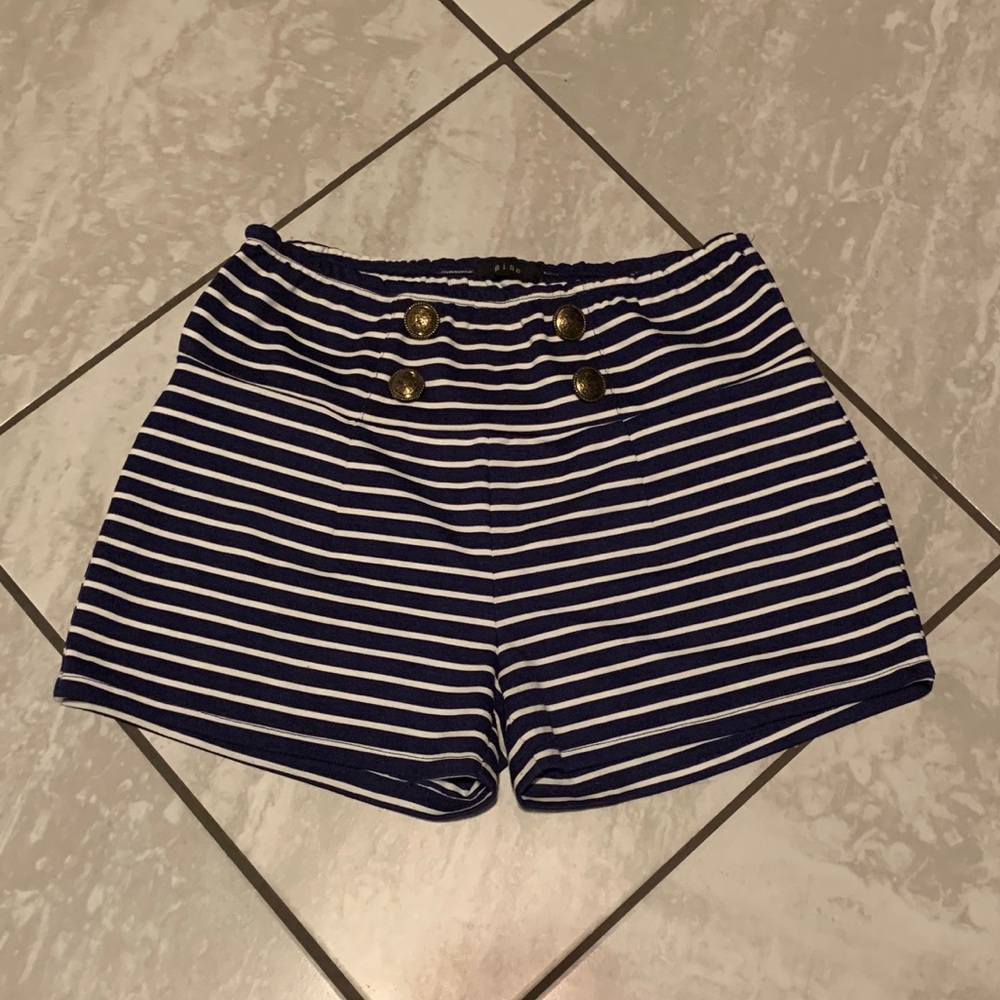 Stripped shorts